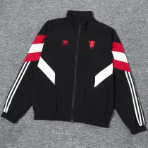2024/25 M Utd Black Windbreaker Embroidered Logo （刺绣队徽）