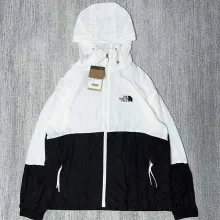 2025/26 TTHE NORTH FACE Windbreaker