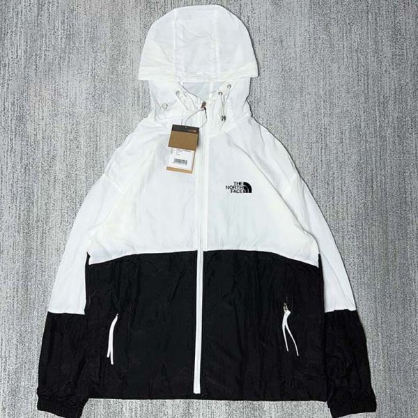 2025/26 TTHE NORTH FACE Windbreaker
