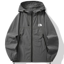 2025/26 TTHE NORTH FACE Windbreaker