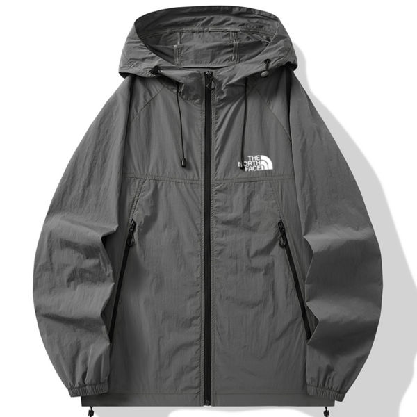 2025/26 TTHE NORTH FACE Windbreaker