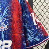 2024/25 Crystal Palace Home FA CUP FINAL VERSION Fans Soccer Jersey(带胸前小字，臂章，袖广告）