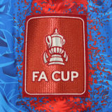 2024/25 Crystal Palace Home FA CUP FINAL VERSION Fans Soccer Jersey(带胸前小字，臂章，袖广告）
