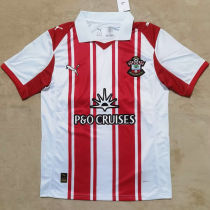 2025/26 Southampton Home Red Fans Soccer Jersey 带胸前广告