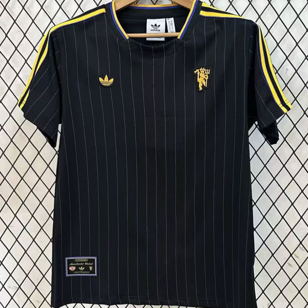 2025/26 M Utd Black Retro Style Soccer Jersey