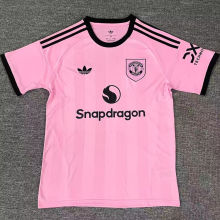 2025/26 M Utd Pink GK Fans Soccer Jersey