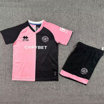 2025/26 Queens Park Rangers Away Kids Soccer Jersey 女王公园巡游者
