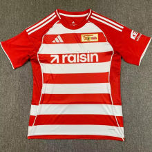 2025/26 Berlin Union Home Red Fans Soccer Jersey 带胸前广告
