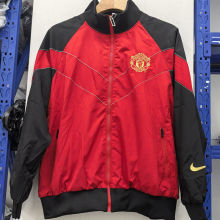 2006/07 M Utd Red Retro Windbreaker
