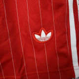 2025/26 M Utd Red Retro Style Shorts Pants