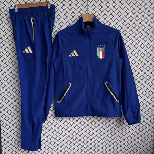 2026/27 Italy Baby Blue Windbreaker Jacket  （A Set）
