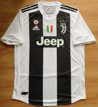 2018/19 JUV Home Player Version Retro Soccer Jersey (Have Patch 带胸前盾和圆）