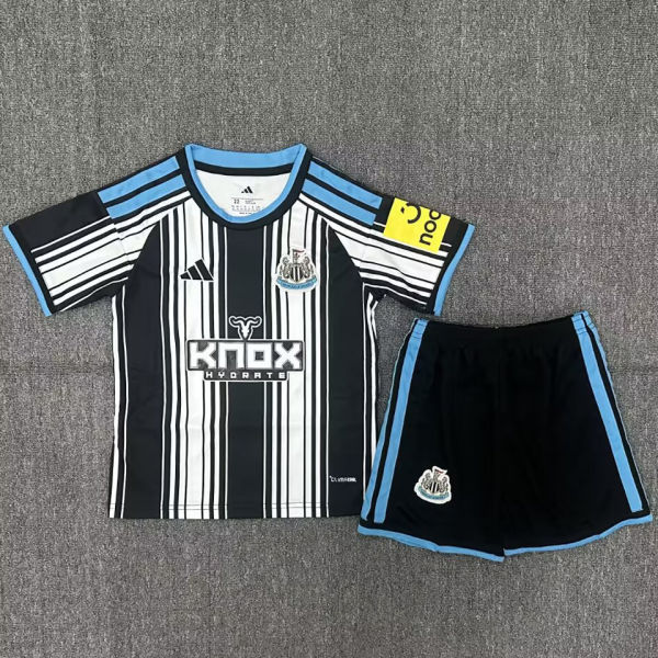2026/27 Newcastle Home Kids Soccer Jersey 带胸前广告