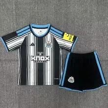 2026/27 Newcastle Home Kids Soccer Jersey 带胸前广告