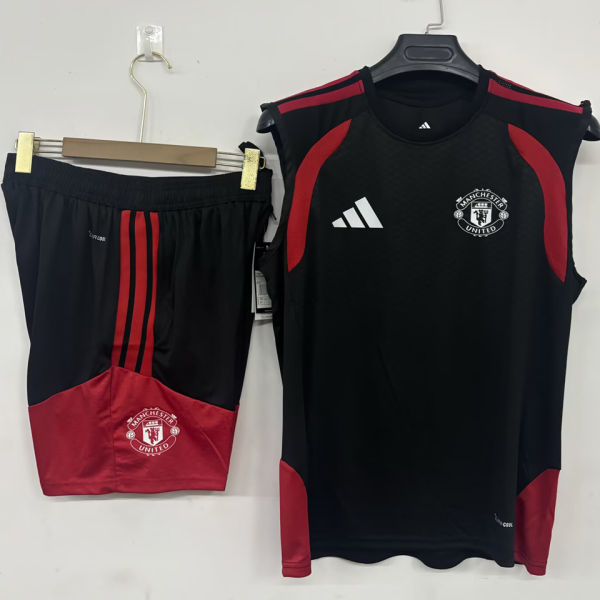 2026/27 M Utd Black Training Vest Jersey (A Set) 红黑裤