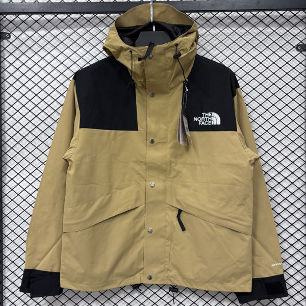 2026/27 THE NORTH FACE Khaki Outdoor Jacket  冲锋衣