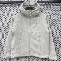 2026 ON Khaki Outdoor Jackets #K8814冲锋衣