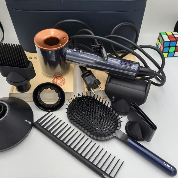 Dyson Hair Dryer Blue Gift box HD07