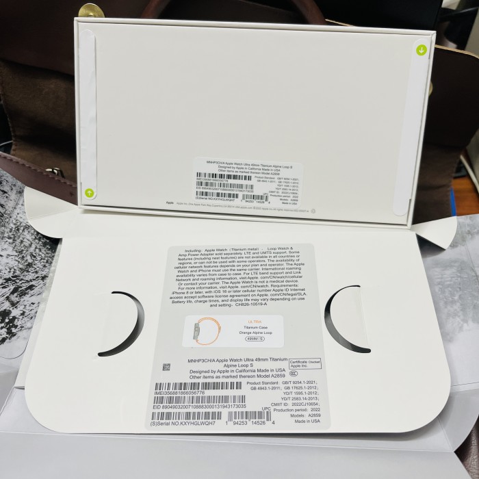 Apple Watch Ultra（Contact on WhatsApp to order）