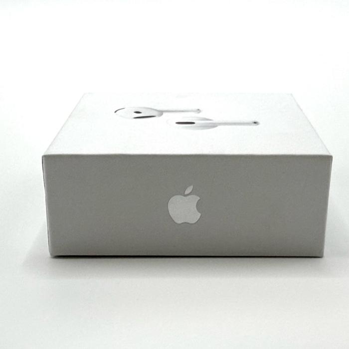 AirPods 4