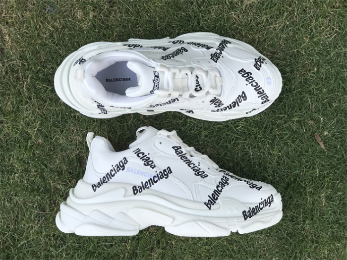 Paris TRIPLE S logo white dad shoes（7-12 work day deliver）