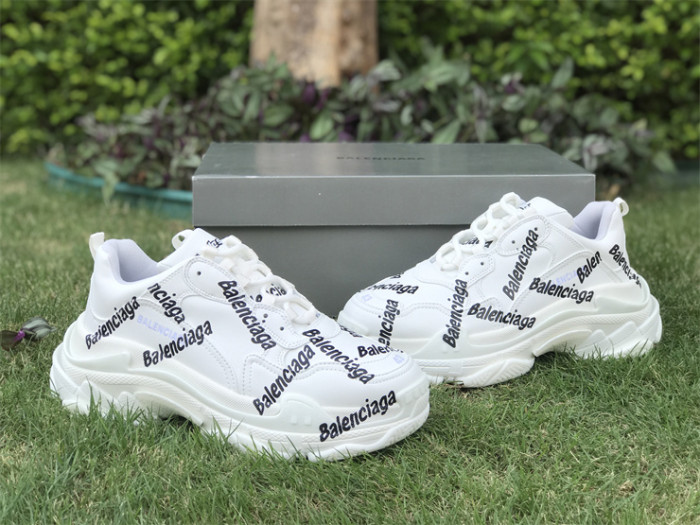 Paris TRIPLE S logo white dad shoes（7-12 work day deliver）