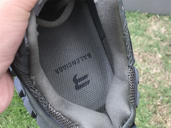 Balenciaga tire shoes dark green（7-12 work day deliver）