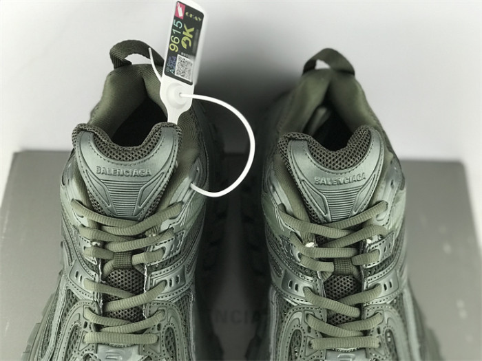 Balenciaga tire shoes dark green（7-12 work day deliver）