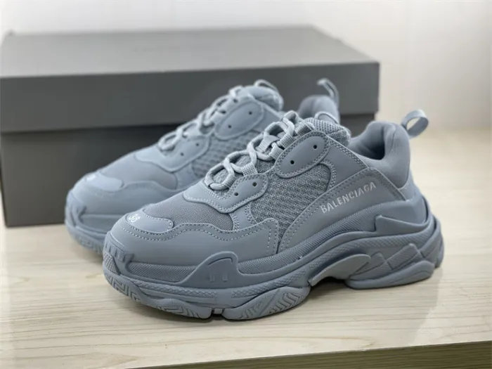 Balenciaga, retro, powder blue color（7-12 work day deliver）