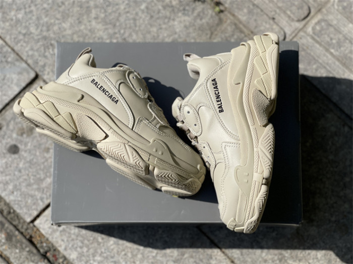 Paris Retro, Khaki（7-12 work day deliver）