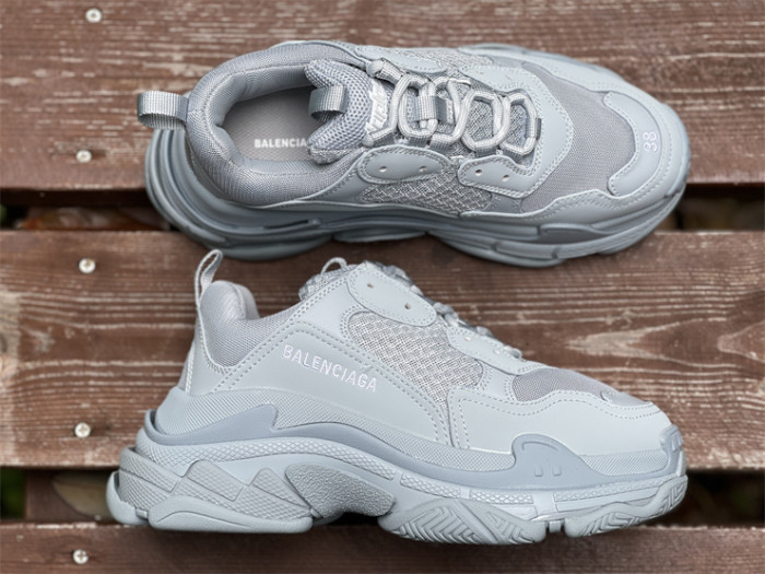 Balenciaga, retro, powder blue color（7-12 work day deliver）
