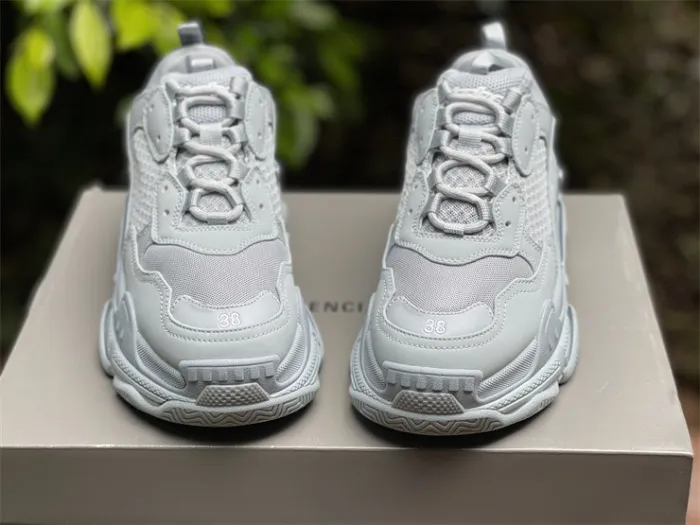 Balenciaga, retro, powder blue color（7-12 work day deliver）
