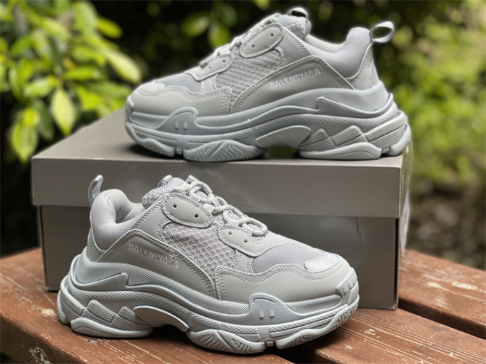 Balenciaga, retro, powder blue color（7-12 work day deliver）