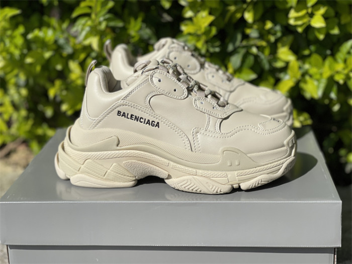 Paris Retro, Khaki（7-12 work day deliver）