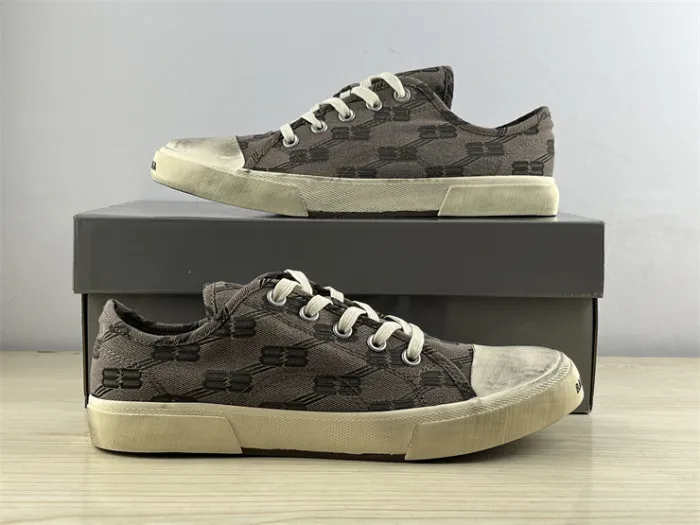Balenciaga low-top canvas shoes（7-12 work day deliver）