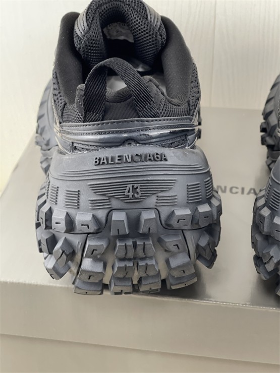 Balenciaga tire shoes black（7-12 work day deliver）
