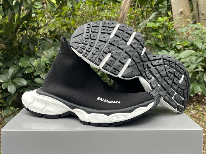 Balenciaga 10 3XL white and black socks shoes（7-12 work day deliver）