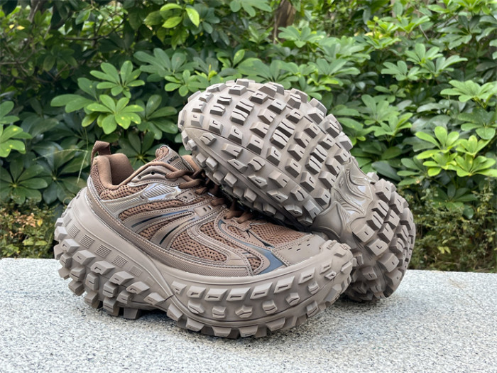 Balenciaga tire shoes brown（7-12 work day deliver）