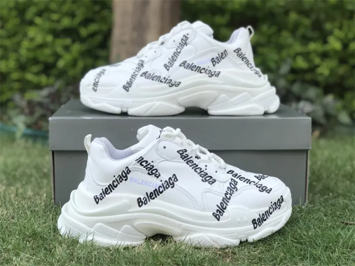Paris TRIPLE S logo white dad shoes（7-12 work day deliver）