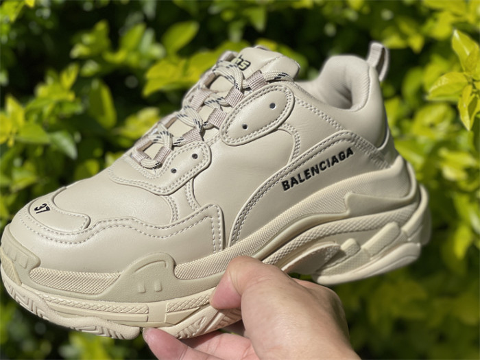 Paris Retro, Khaki（7-12 work day deliver）