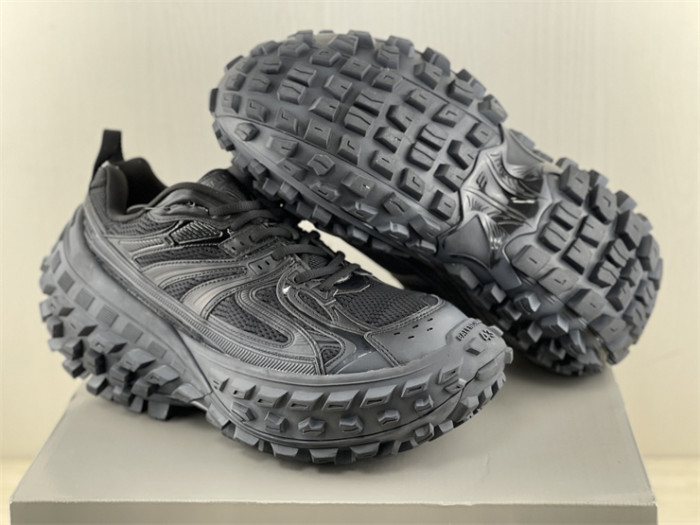 Balenciaga tire shoes black（7-12 work day deliver）