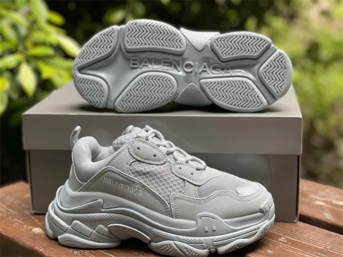Balenciaga, retro, powder blue color（7-12 work day deliver）