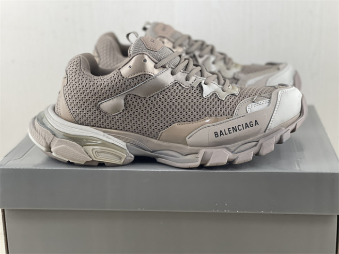 Balenciaga low-top gold color（7-12 work day deliver）