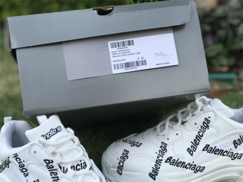 Paris TRIPLE S logo white dad shoes（7-12 work day deliver）