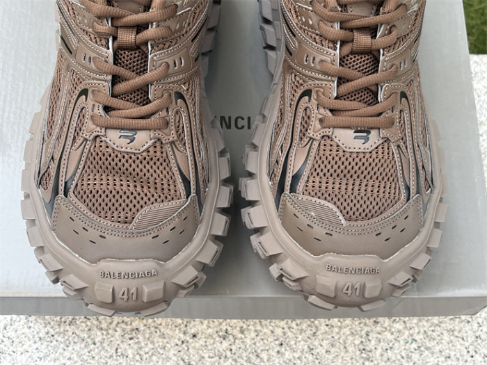 Balenciaga tire shoes brown（7-12 work day deliver）