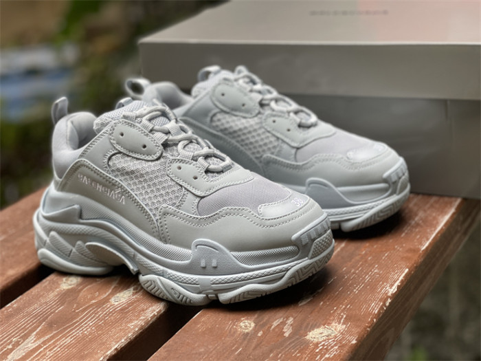 Balenciaga, retro, powder blue color（7-12 work day deliver）