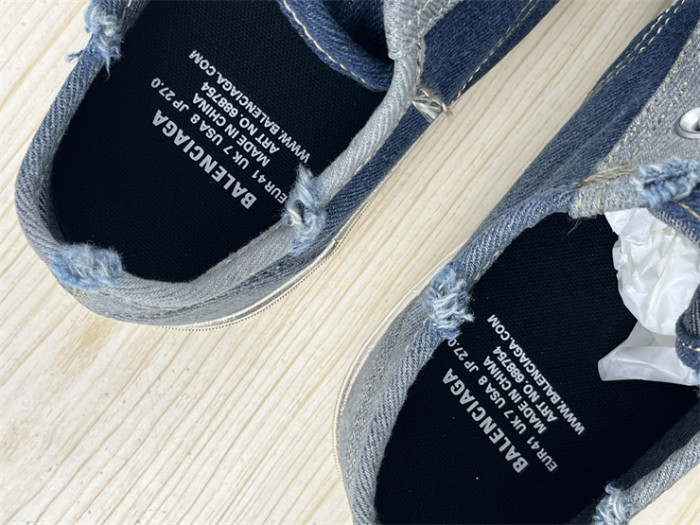 Balenciaga 22 summer new PARIS worn and distressed effect casual low-top canvas shoes（7-12 work day deliver）
