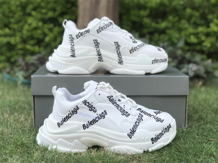 Paris TRIPLE S logo white dad shoes（7-12 work day deliver）