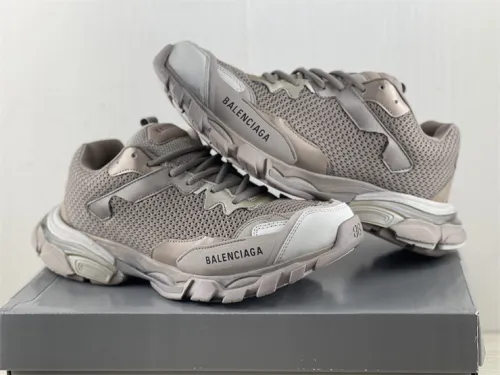 Balenciaga low-top gold color（7-12 work day deliver）