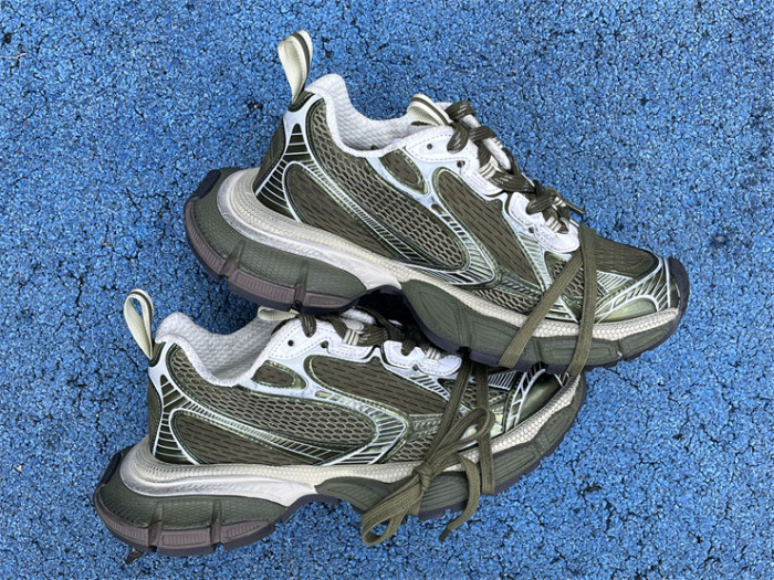 Balenciaga 10 3XL Olive Green（7-12 work day deliver）